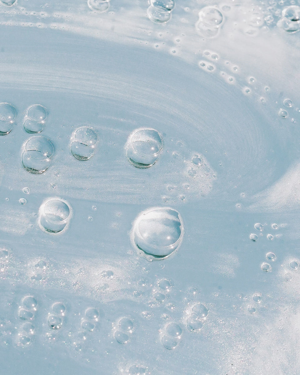 Algae Enzyme Cleansing Oil Swatch | Mara Beauty