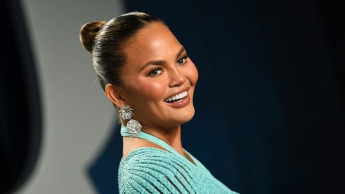 Chrissy Teigen Is “Obsessed” With This $10 Clarifying Face Mask From Target