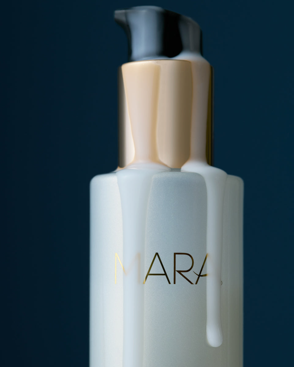 Pearl Peptide Glaze with texture spilling over