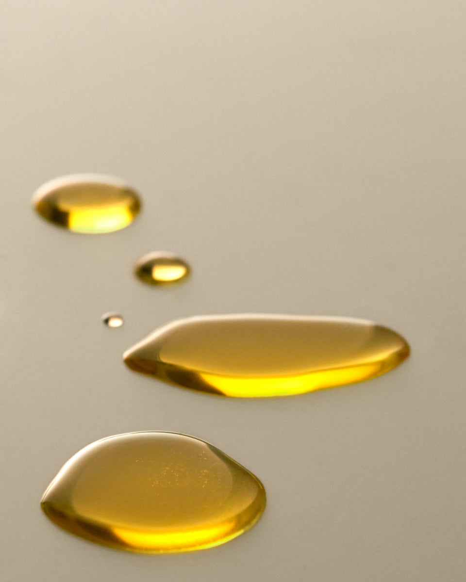 swatch of Sea Sculpt Body Oil 