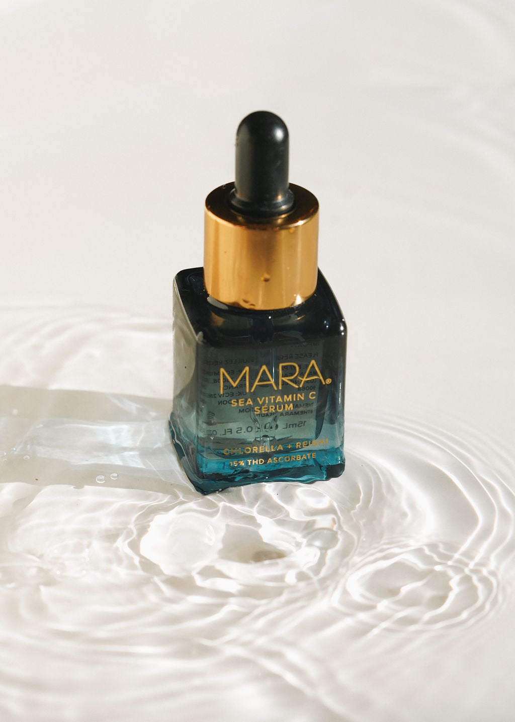 Mini Sea Vitamin C Serum in water