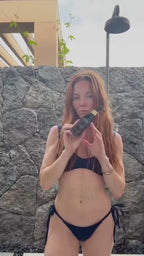 Allison founder applying Sea Sculpt Body Oil